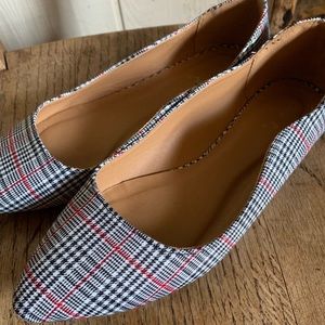 Women’s Houndstooth Flats